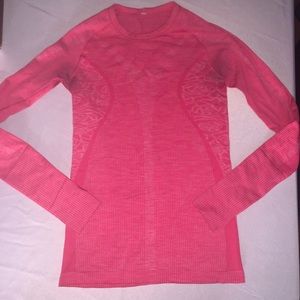 🍋lululemon long sleeve size 6